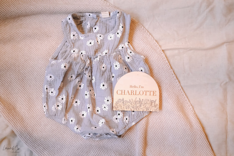 Wildflower Arch Announcement Sign